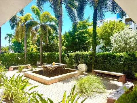 1045 10th Street Miami Beach FL 33139