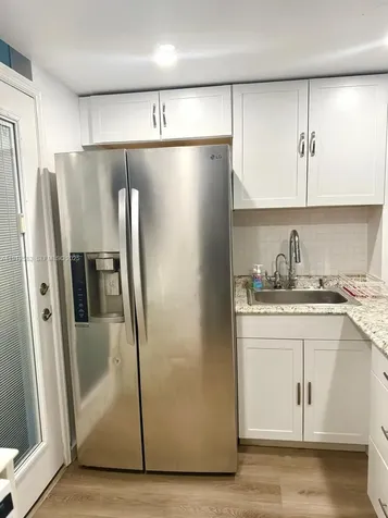 1045 10th Street Miami Beach FL 33139