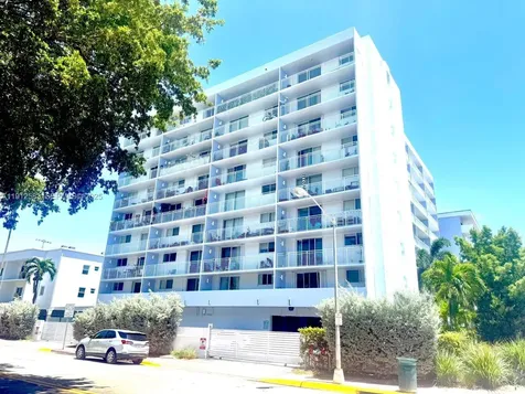 1045 10th Street Miami Beach FL 33139