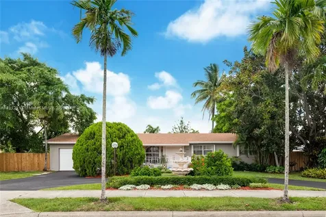4235 SW 97th Avenue Miami FL 33165