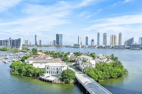 6000 Island Boulevard Aventura FL 33160