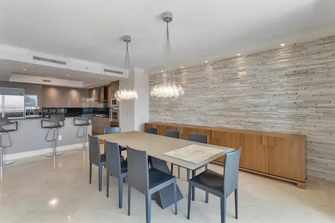 6000 Island Boulevard Aventura FL 33160