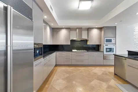 6000 Island Boulevard Aventura FL 33160
