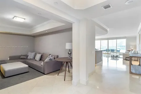6000 Island Boulevard Aventura FL 33160