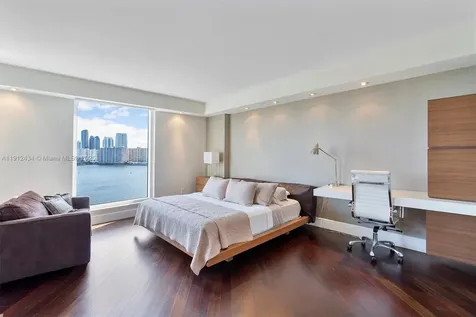 6000 Island Boulevard Aventura FL 33160