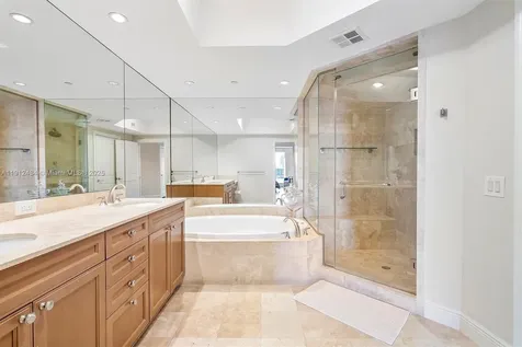 6000 Island Boulevard Aventura FL 33160