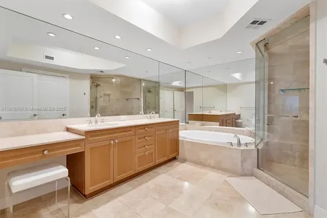 6000 Island Boulevard Aventura FL 33160