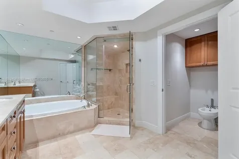 6000 Island Boulevard Aventura FL 33160
