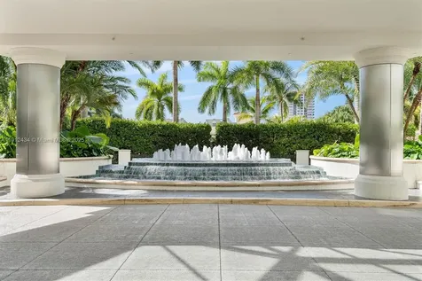 6000 Island Boulevard Aventura FL 33160