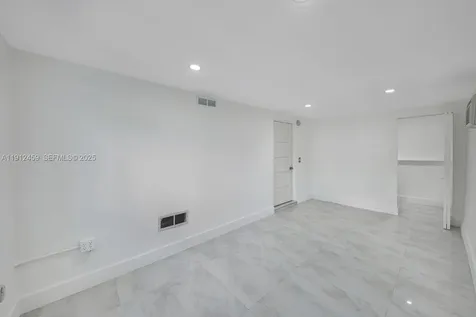 10025 SW 83rd Street Miami FL 33173