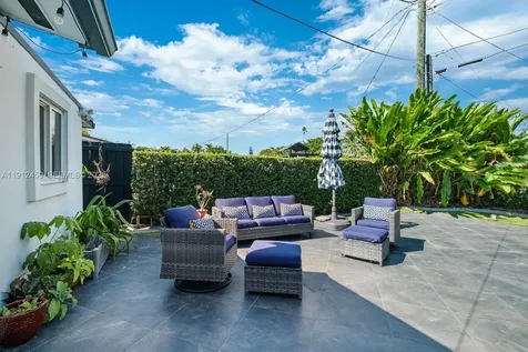 10025 SW 83rd Street Miami FL 33173