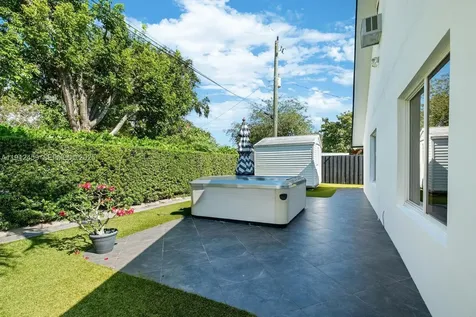 10025 SW 83rd Street Miami FL 33173