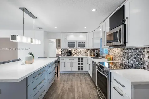 10025 SW 83rd Street Miami FL 33173