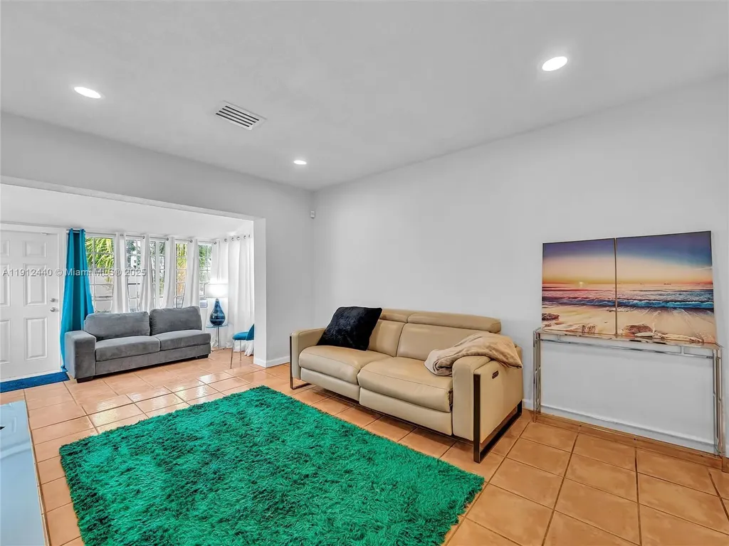 1108 NW 3rd Avenue Fort Lauderdale FL 33311