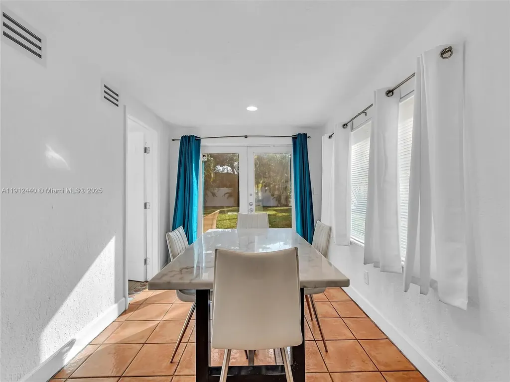 1108 NW 3rd Avenue Fort Lauderdale FL 33311