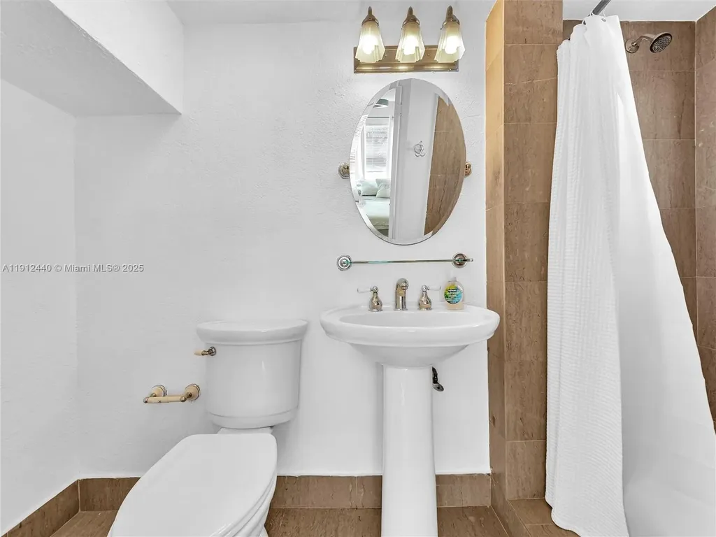 1108 NW 3rd Avenue Fort Lauderdale FL 33311