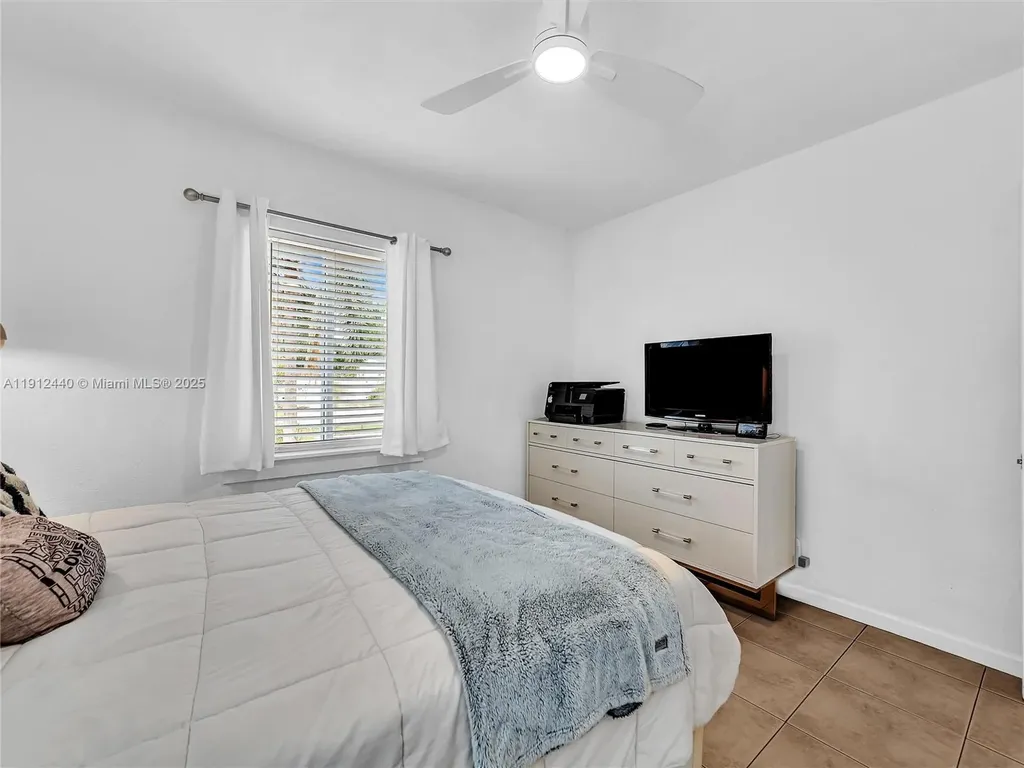 1108 NW 3rd Avenue Fort Lauderdale FL 33311