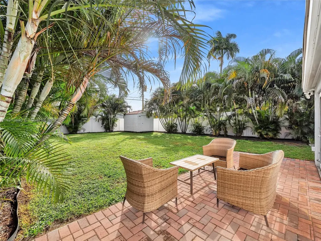 1108 NW 3rd Avenue Fort Lauderdale FL 33311