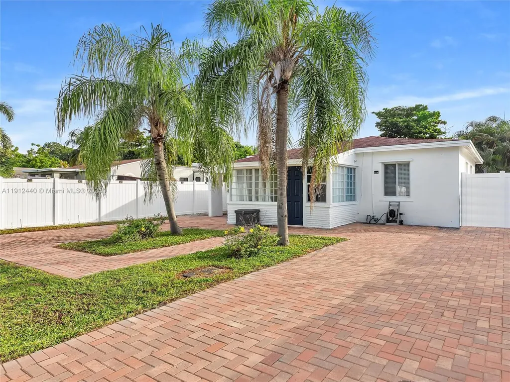 1108 NW 3rd Avenue Fort Lauderdale FL 33311