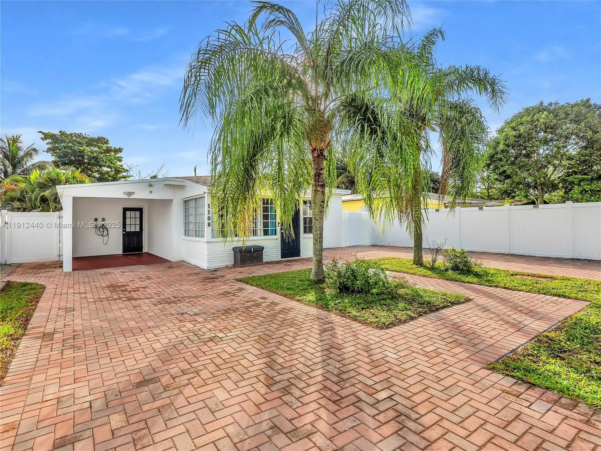 1108 NW 3rd Avenue Fort Lauderdale FL 33311