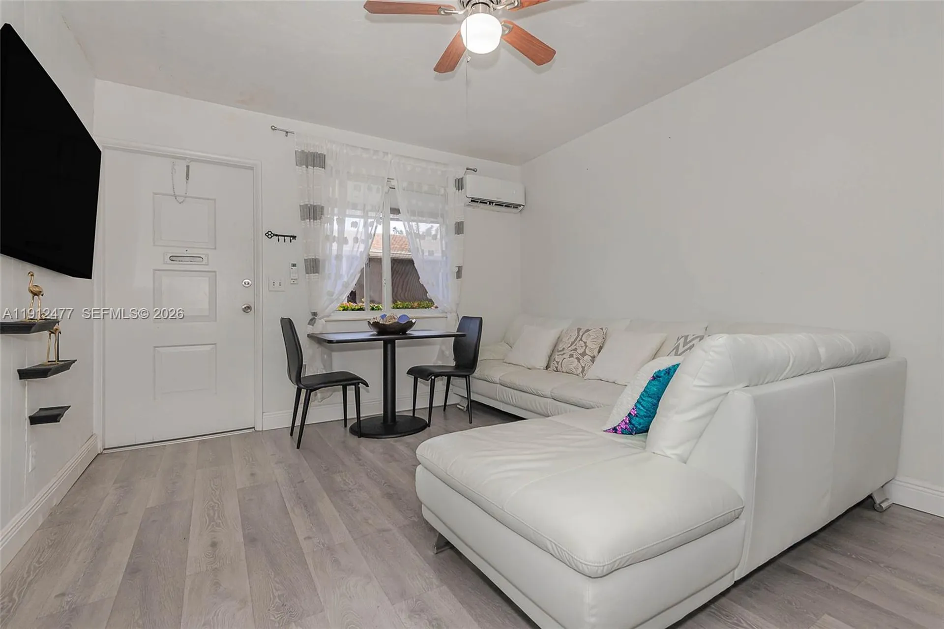 2524 Hayes Street Hollywood FL 33020