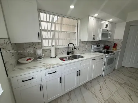 2203 SE 27th Drive Homestead FL 33035