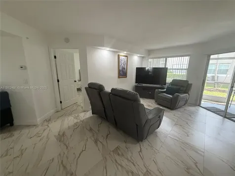 2203 SE 27th Drive Homestead FL 33035