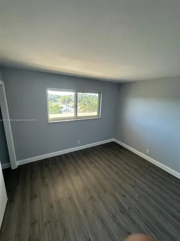 220 SW 9th Avenue Hallandale Beach FL 33009