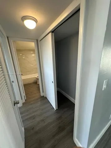 220 SW 9th Avenue Hallandale Beach FL 33009