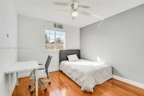 285 Cameron Drive Weston FL 33326