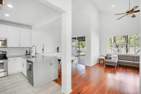 285 Cameron Drive Weston FL 33326