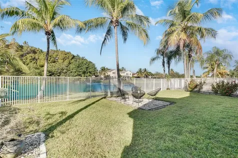 285 Cameron Drive Weston FL 33326