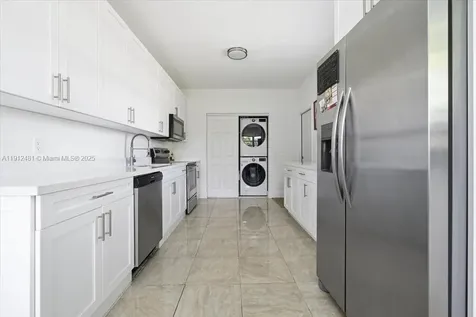 10845 Peachtree Drive Miami FL 33161