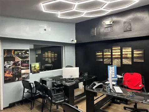 6009 Dawson Street Hollywood FL 33023