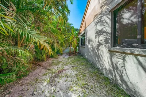 14811 Archerhall Street Davie FL 33331