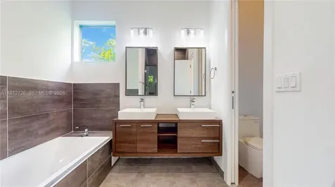 3461 SW 25th Street #A Miami FL 33133