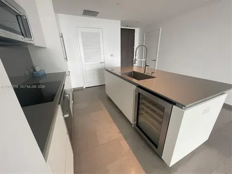 68 SE 6th Street Miami FL 33131