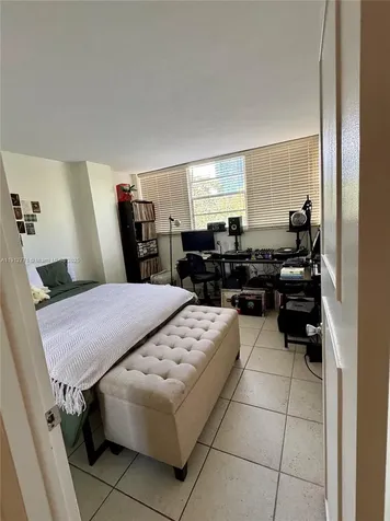 16518 NE 26th Avenue North Miami Beach FL 33160