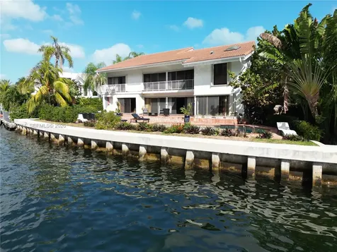363 Centre Island Golden Beach FL 33160