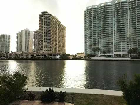 363 Centre Island Golden Beach FL 33160