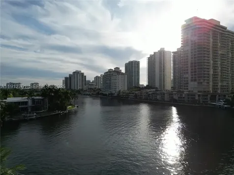 363 Centre Island Golden Beach FL 33160