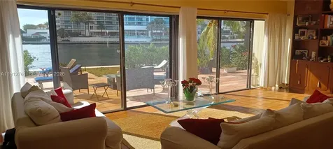 363 Centre Island Golden Beach FL 33160