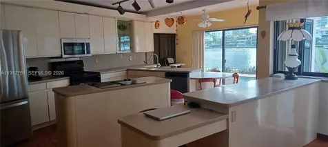 363 Centre Island Golden Beach FL 33160