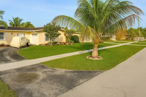 9990 Broad Channel Drive Cutler Bay FL 33157