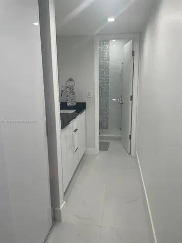 20400 W Country Club Drive Aventura FL 33180