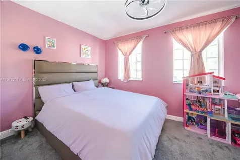 2040 NE 167th Street North Miami Beach FL 33162