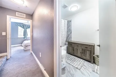 2040 NE 167th Street North Miami Beach FL 33162