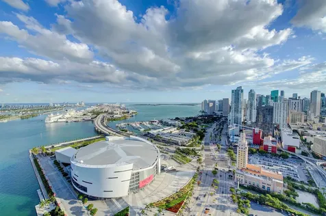 888 Biscayne Boulevard Miami FL 33132