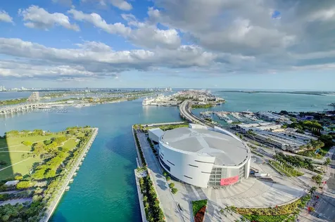 888 Biscayne Boulevard Miami FL 33132