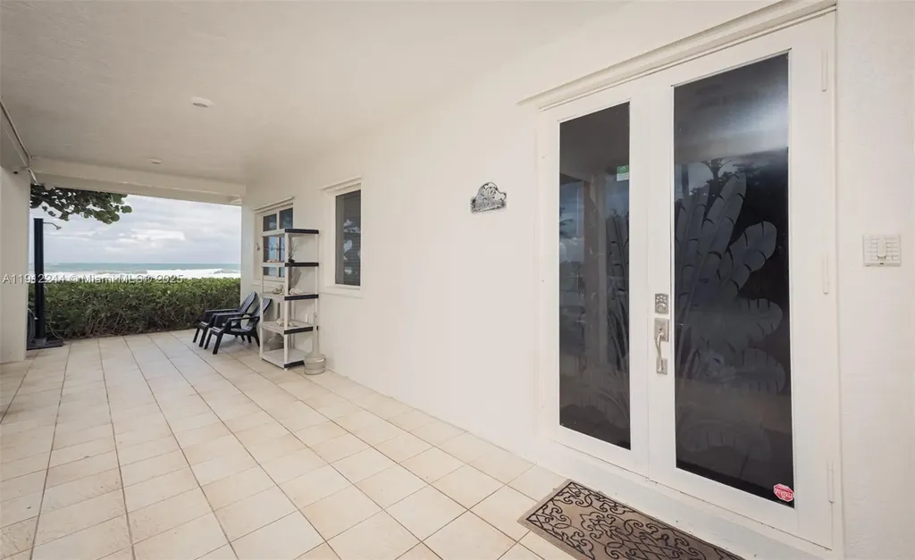 302 Balboa Street Hollywood FL 33019